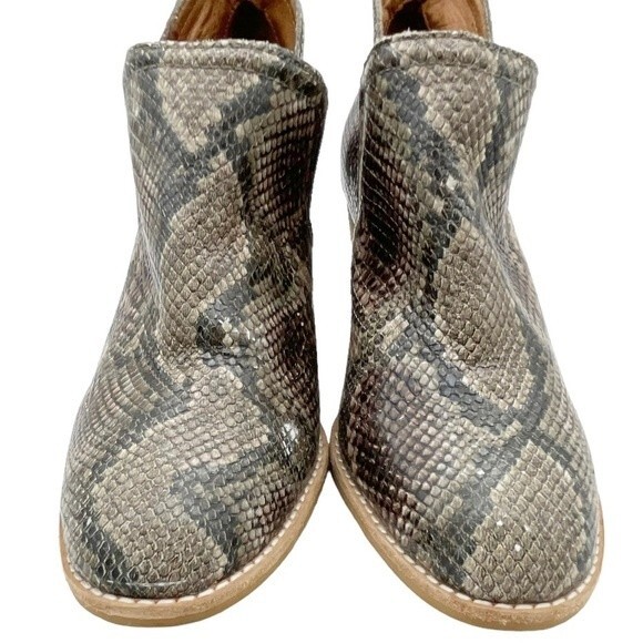 Jeffrey Campbell Rosalee Taupe Gray Snake Print Leather Western Bootie Size 8.5 - Picture 15 of 16